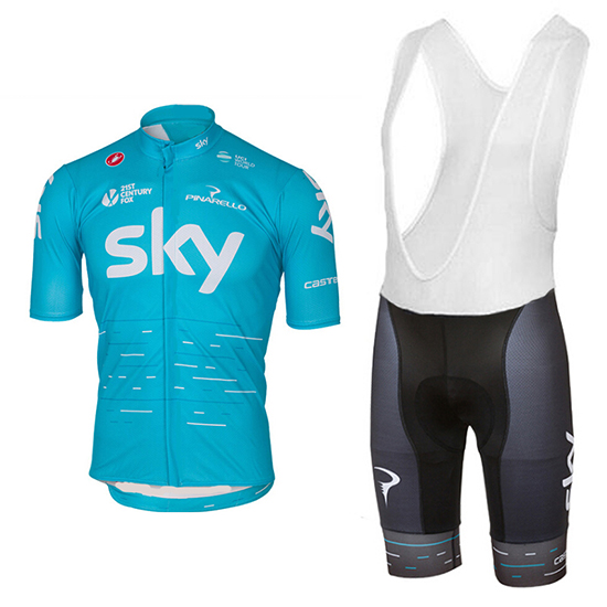 Sky Kurzarmtrikot 2017 und Kurze Tragerhose himmelblau